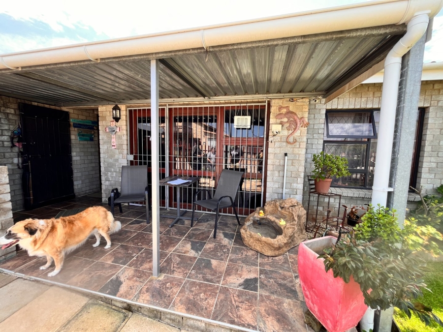 3 Bedroom Property for Sale in Noorsekloof Eastern Cape
